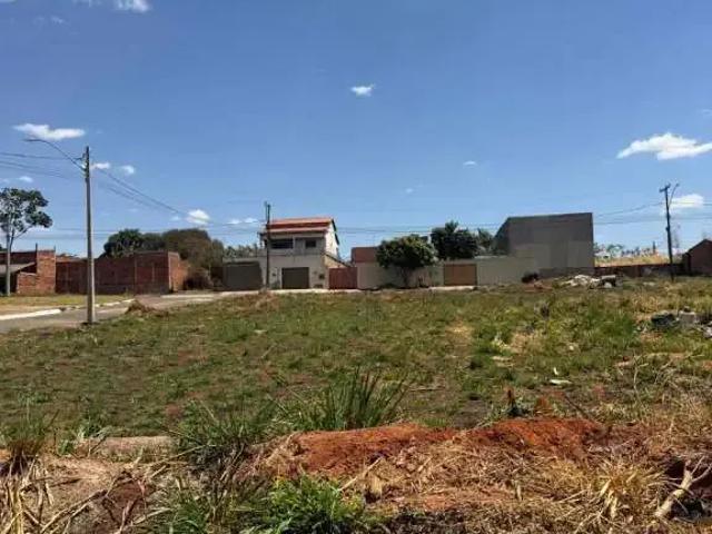 Terreno / Lote para Venda em Senador Canedo/GO Residencial Parque das Flores