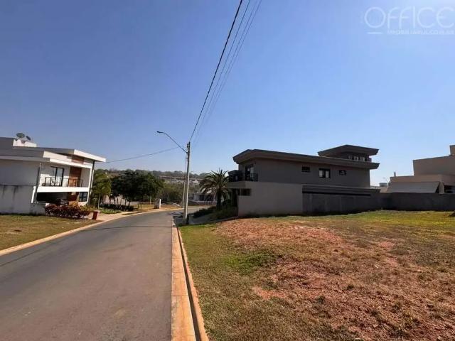 Terreno / Lote para Venda em Senador Canedo/GO Setor Central