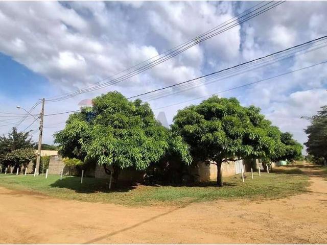 Terreno / Lote para Venda em Serra Azul/SP Centro