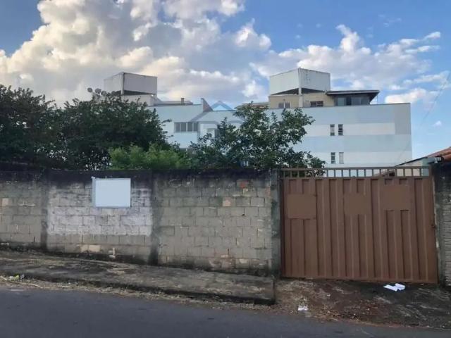 Terreno / Lote para Venda em Sete Lagoas/MG Santa Helena