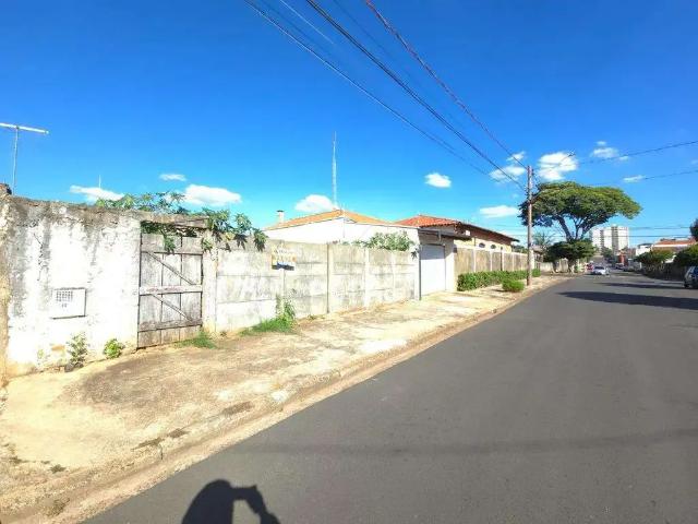 Terreno / Lote para Venda em Sumaré/SP Vila Menuzzo