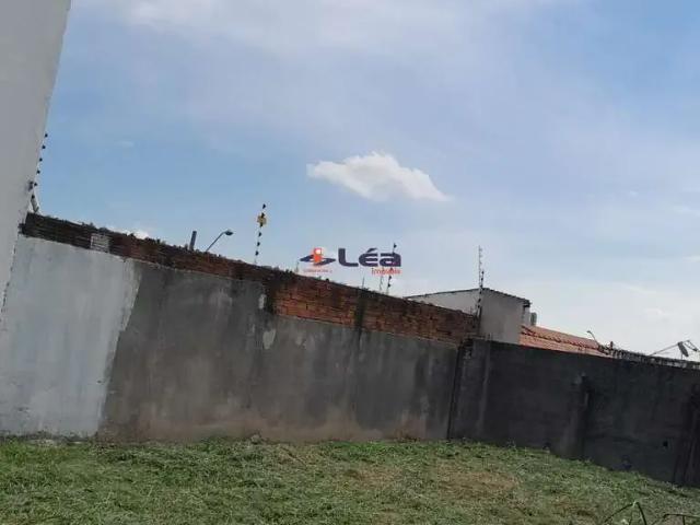 Terreno / Lote para Venda em Suzano/SP Vila Mazza