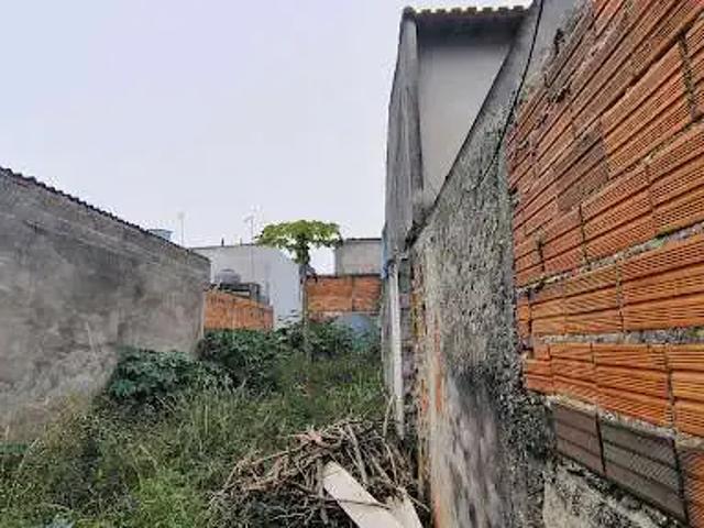 Terreno / Lote para Venda em Suzano/SP Vila Amorim