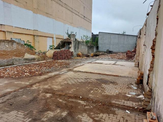 Terreno / Lote para Venda em Suzano/SP Vila Costa