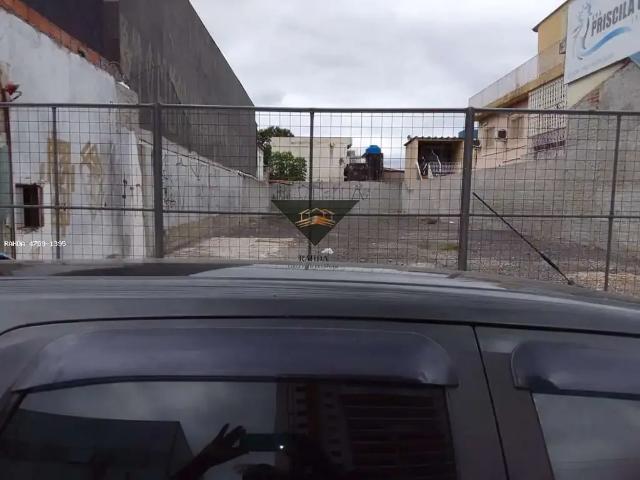 Terreno / Lote para Venda em Suzano/SP Jardim Santa Helena