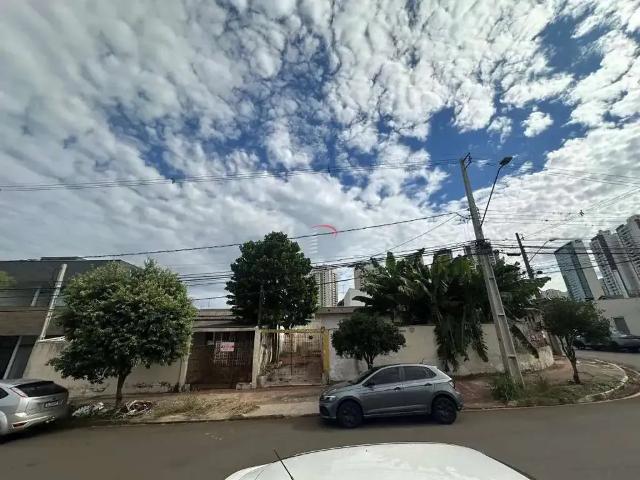 Terreno / Lote para Locação em Londrina/PR Cláudia