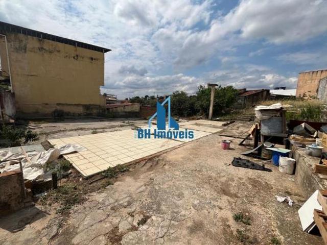 Terreno Lote plano de 630m² no bairro Dom Bosco em Belo Horizonte