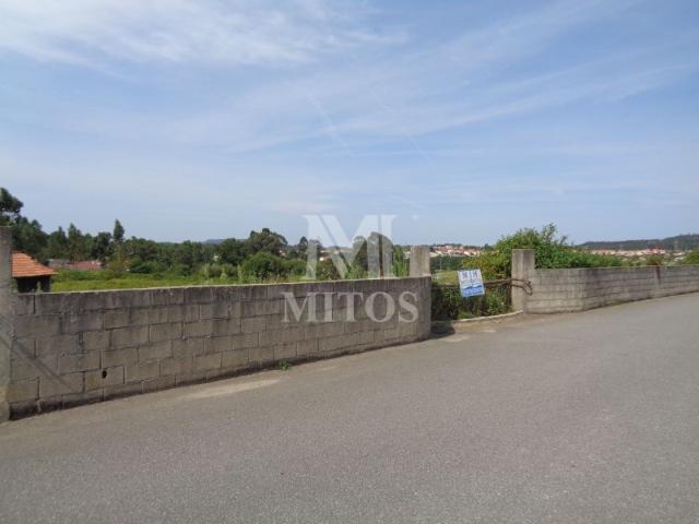 Terreno p/ construção Mujães