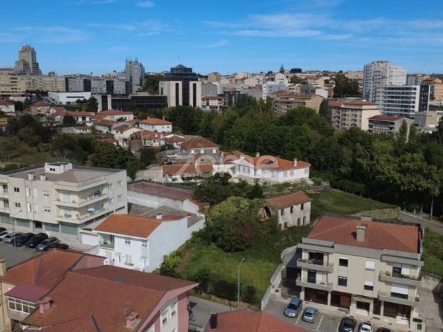 Terreno p/ construção na Rua da Quintã, São João da Madeira