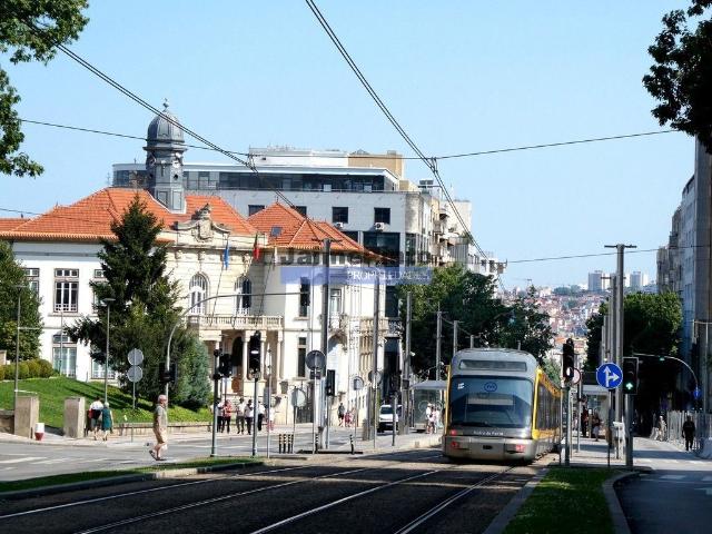 Terreno p/ construção 10 APARTAMENTOS, junto ao Metro. Portugal, Porto, V. N. de Gaia
