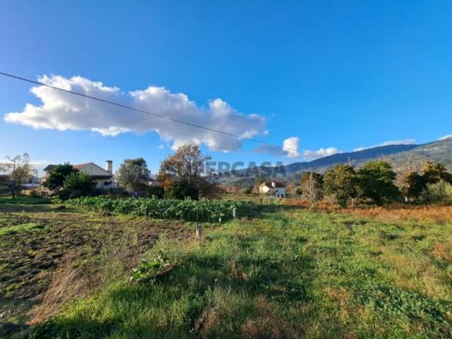 Terreno p/ construção