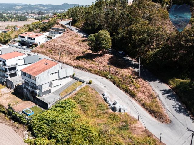Terreno p/ construção