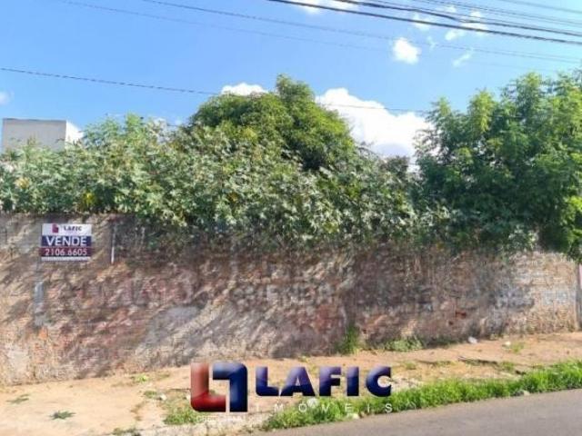 Terreno Padrão em São Carlos