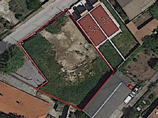 Terreno para 3 lotes