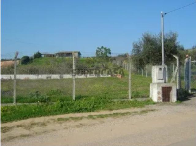 Terreno para Condomínio Fechado com Projeto de 6 Moradias Sado / Setúbal