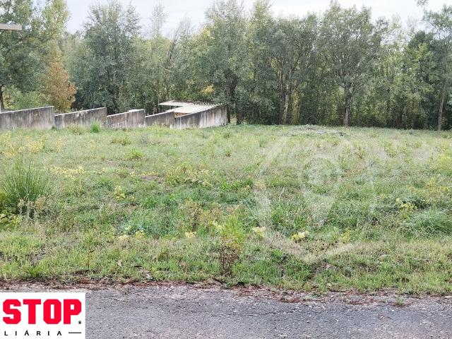 TERRENO PARA CONSTRUÇÃO MORADIA DE CAVE+R/C+1 EM O.BAIRRO
