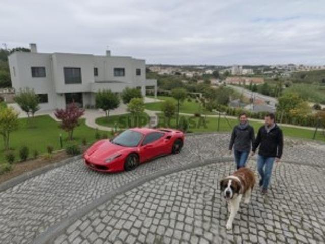Lote de Terreno na Quinta da Esperança Figueira da Foz: Construção Facilitada e Localização Prime
