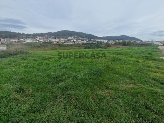 TERRENO PARA CONSTRUÇÃO AREOSA