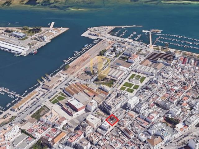Terreno para construção área de reabilitação urbana Baixa de Olhão zona Ribeirinha