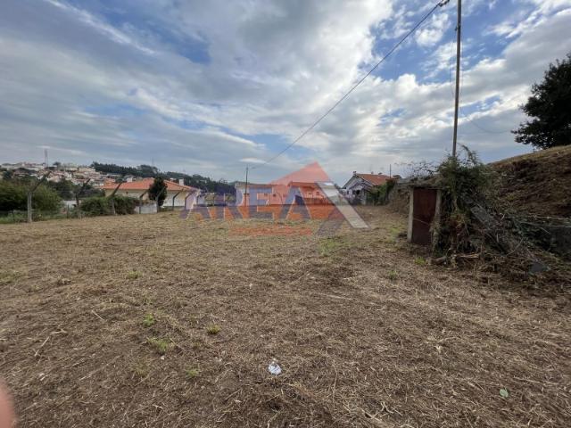 Terreno para construção, classificado no PDM como Espaço Residencial I 2968m2