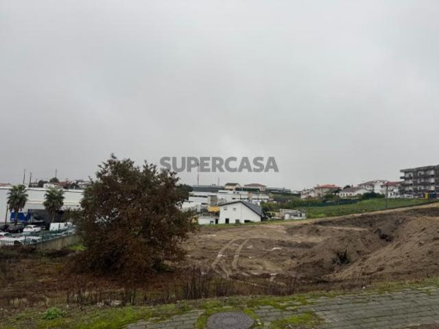 Terreno para Construção com 620 m² em Barrosas Idães, Felgueiras