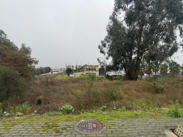 Terreno para Construção com 659 m² em Barrosas Idães, Felgueiras
