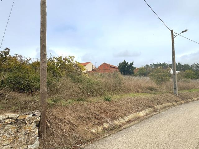 Terreno para Construção com 1300m² em Montes de Alcobaça – Vista Serra dos Candeeiros