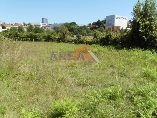 Terreno para construção, em Oliveira de Azeméis. Boa localização