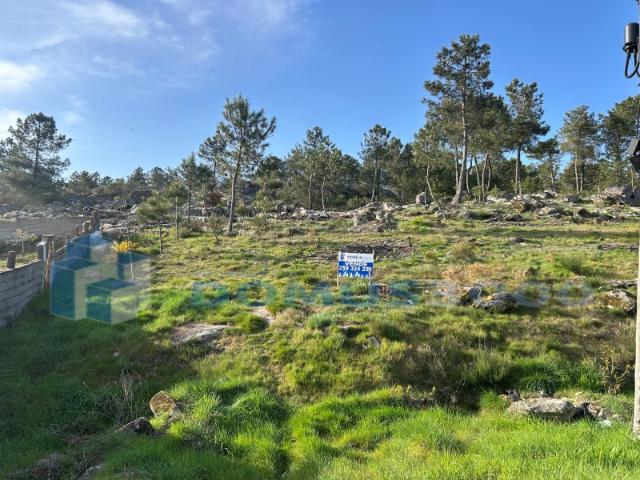 Terreno para construção com 1620m2