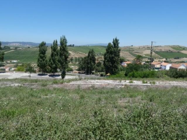 Terreno para Construção com 360 m²