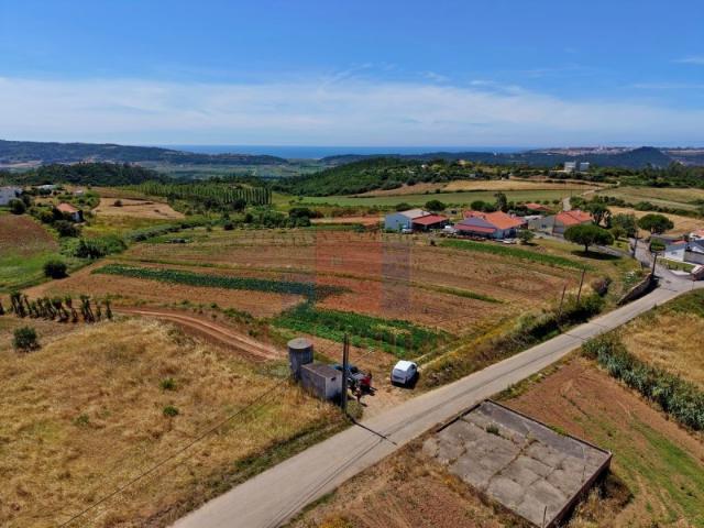 Terreno para construção com vista panorâmica para Campo e Mar