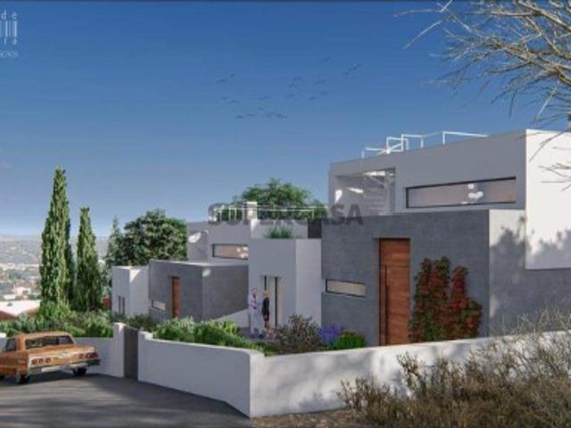 Terreno para construção com projecto para duas moradias geminadas aprovado