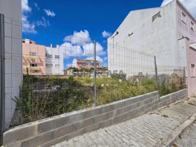 Terreno para construção com projeto aprovado, Brandoa, Amadora