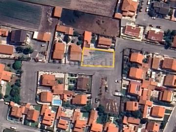 Terreno para construção de moradia