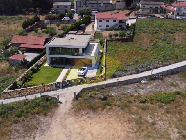 Terreno para Construção de Moradia – 950 m²