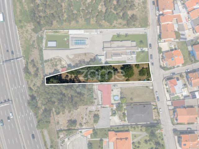 Terreno para Construção de moradia de 4 frentes