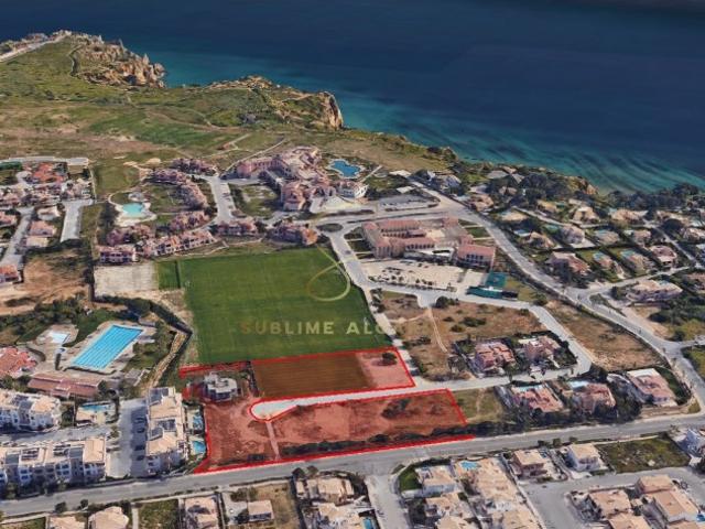 Terreno para construção de moradia isolada perto da Praia de Porto de Mós em Lagos, Algarve