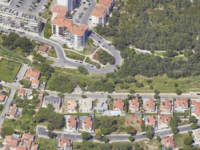 Terreno para construção de moradia T6, para venda em Cascais