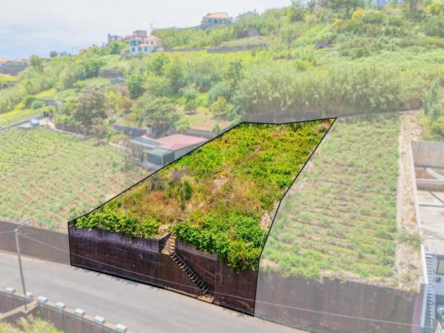 TERRENO PARA CONSTRUÇÃO DE MORADIA UNIFAMILIAR CANHAS PONTA DO SOL
