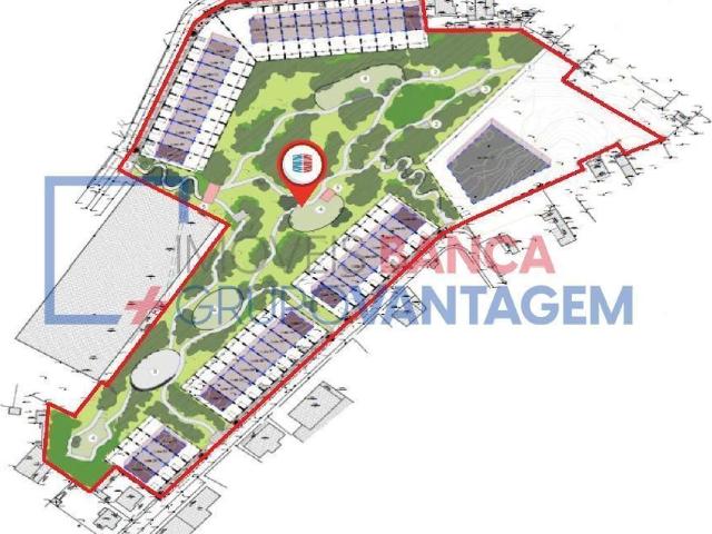 Terreno para construção de moradias em banda