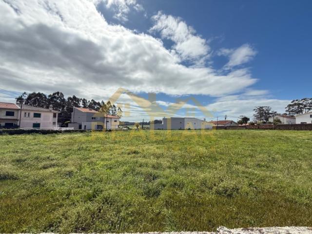 Terreno para Construção de Moradias em Beiriz: Oportunidade Única!