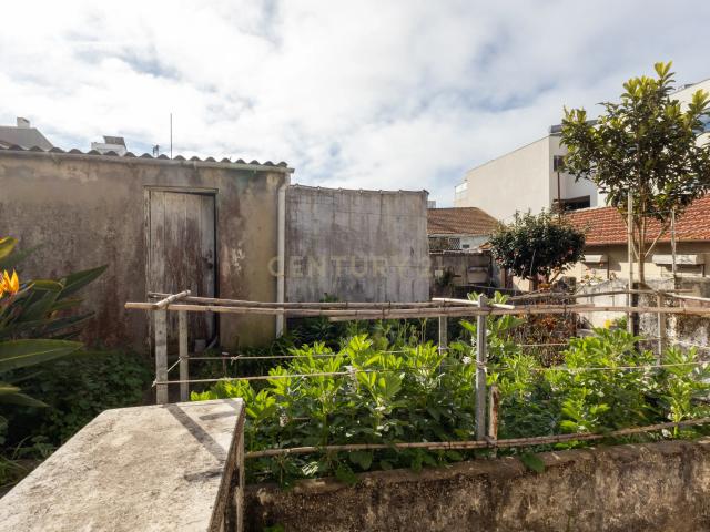 Terreno para Construção de apartamentos em Leça da Palmeira