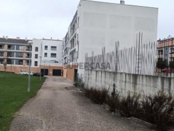 Terreno para construção de edifício para apartamentos