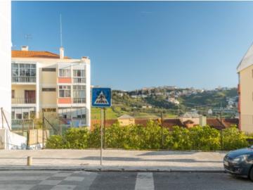 Terreno para construção de prédio em Odivelas