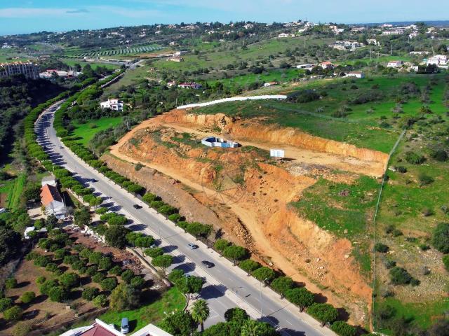 Terreno para construção de prédio multifamiliar em Lagos