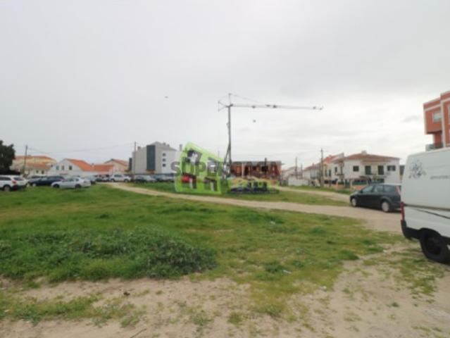 Terreno para Construção de Prédio Quinta do Conde