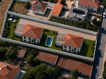 Terreno para construção de 2 moradias