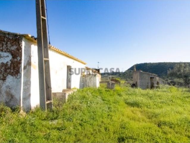 Terreno para construção e investimento em turismo em Bensafrim