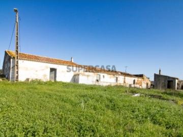 Terreno para construção e investimento em turismo em Bensafrim
