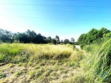 Terreno para construção em Mujães de 256,00 m²